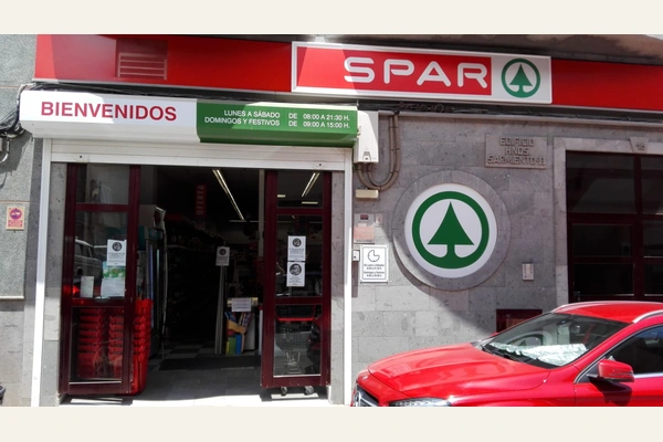 Fachada de SPAR Paredilla, Calle Paredilla, 16, 35110 Vecindario